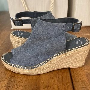 Gap Chambray Open Toe & Back Sandals Size 6